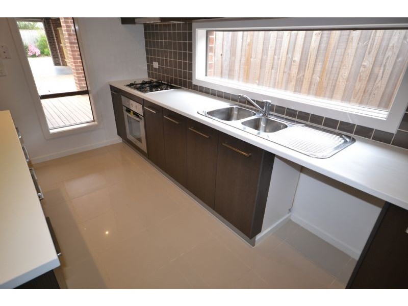 3 Earlsferry Lane, Deer Park VIC 3023