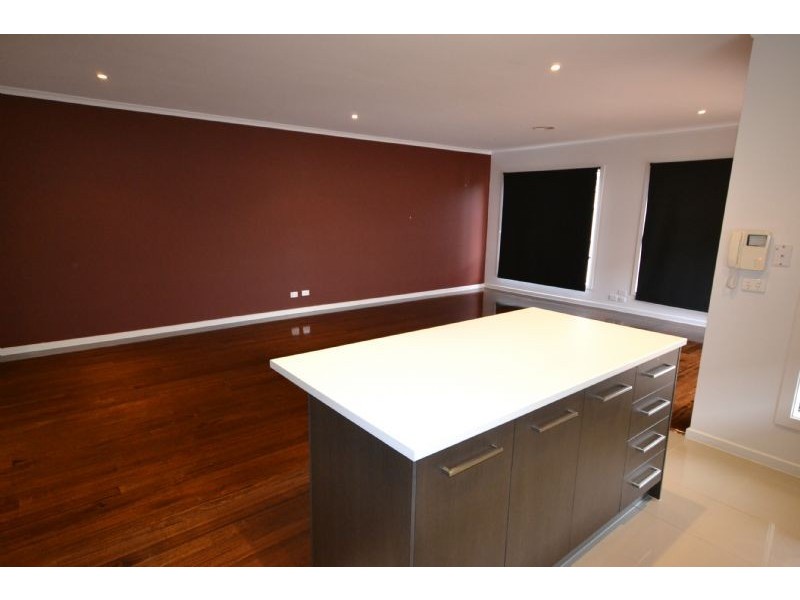 3 Earlsferry Lane, Deer Park VIC 3023