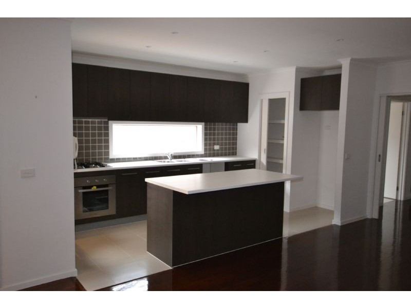 3 Earlsferry Lane, Deer Park VIC 3023