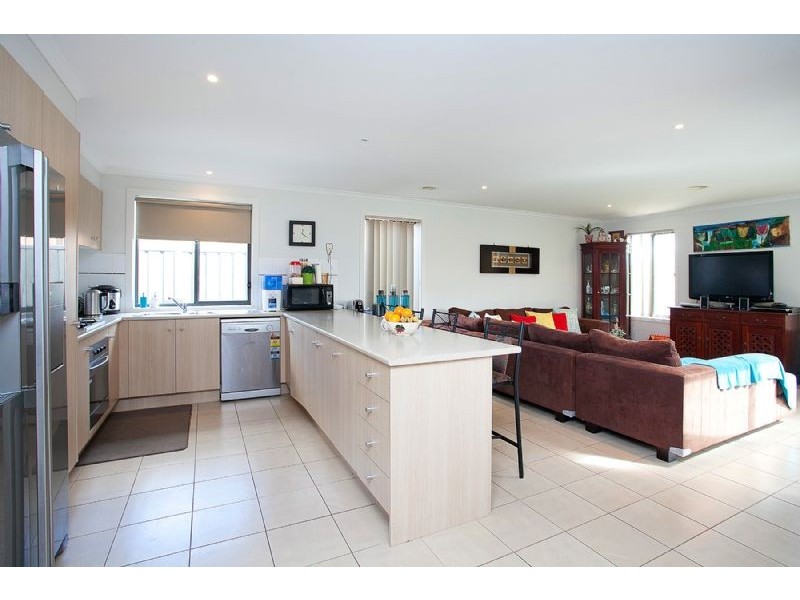 19 Pioneer Drive, Deer Park VIC 3023