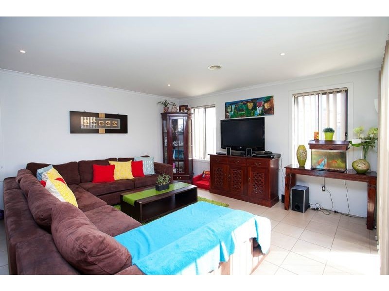 19 Pioneer Drive, Deer Park VIC 3023