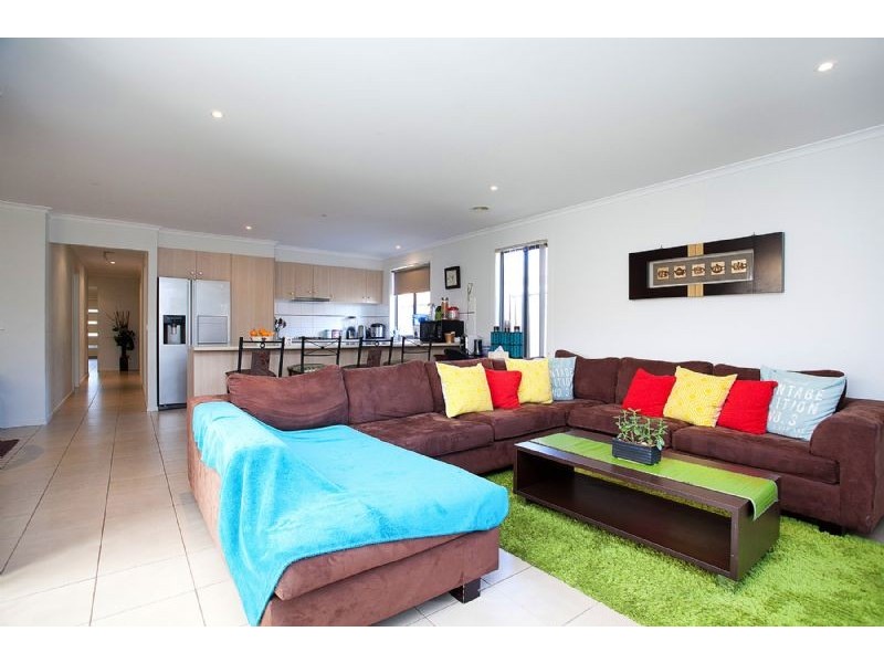 19 Pioneer Drive, Deer Park VIC 3023