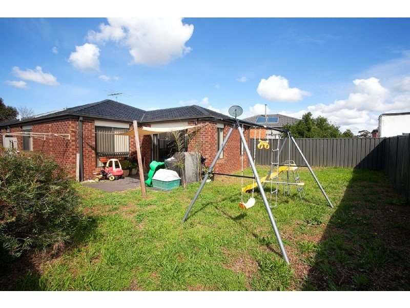 19 Pioneer Drive, Deer Park VIC 3023