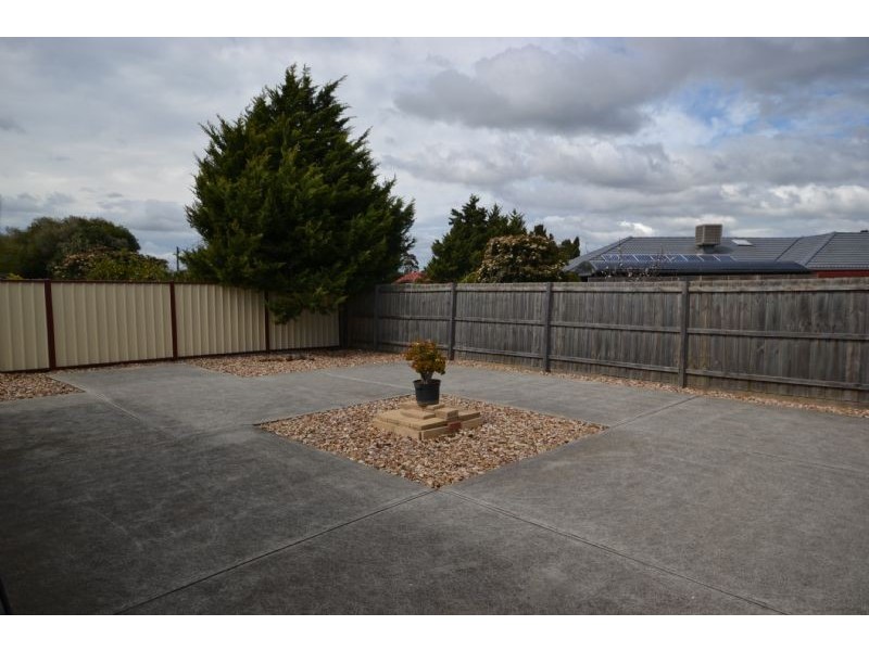 31 Entally Drive, Albanvale VIC 3021