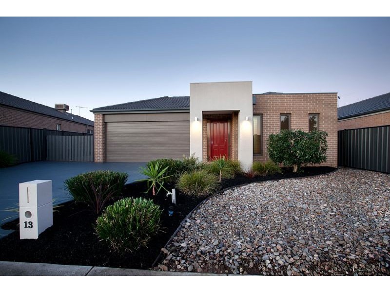 13 Inverness Avenue, Derrimut VIC 3030