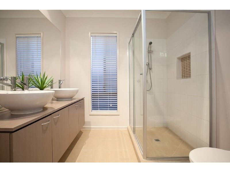 13 Inverness Avenue, Derrimut VIC 3030