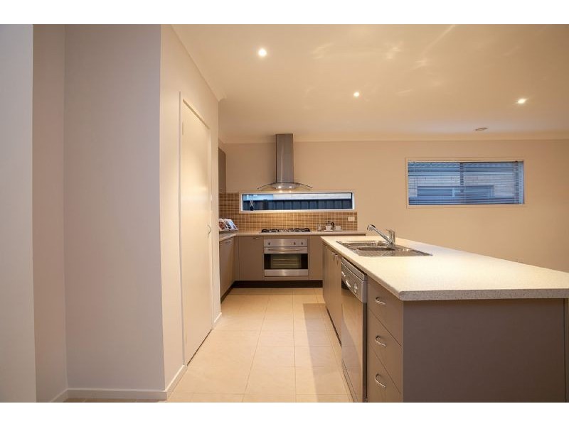 13 Inverness Avenue, Derrimut VIC 3030