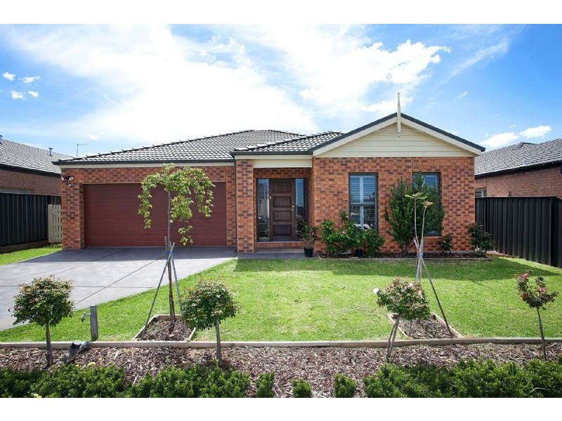 49 Pembroke Crescent, Derrimut VIC 3030