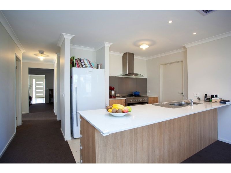 42 Carew Way, Derrimut VIC 3030