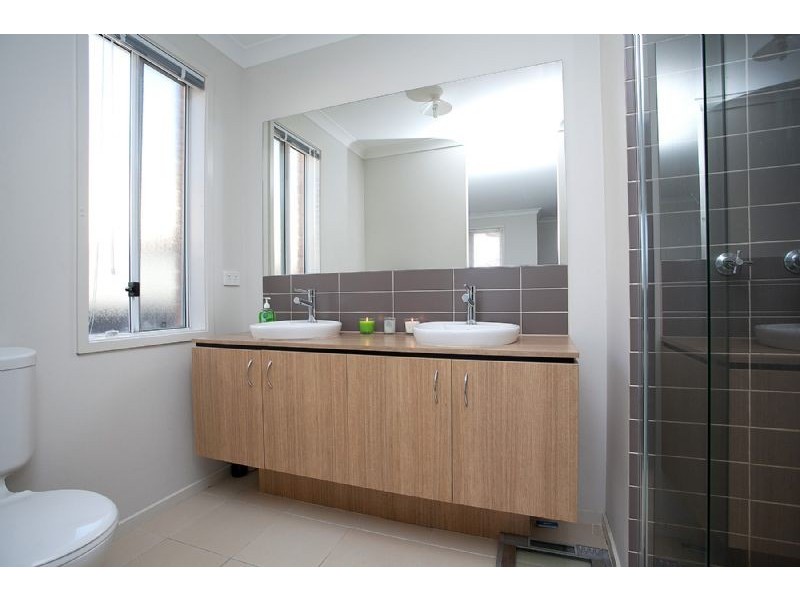 42 Carew Way, Derrimut VIC 3030