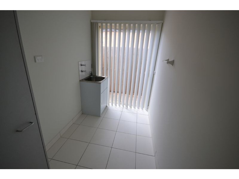 13 Lanark Place, Deer Park VIC 3023