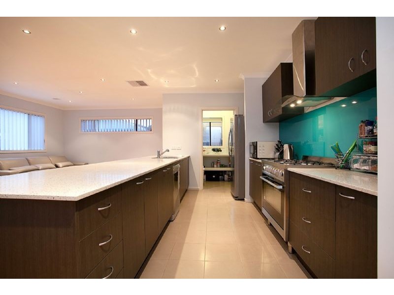 4 Appleby Loop, Derrimut VIC 3030