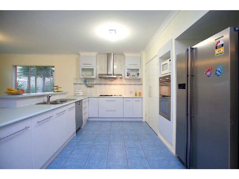 10 Como Avenue, Burnside Heights VIC 3023