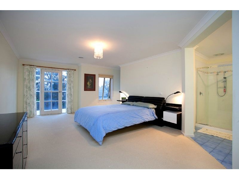 10 Como Avenue, Burnside Heights VIC 3023