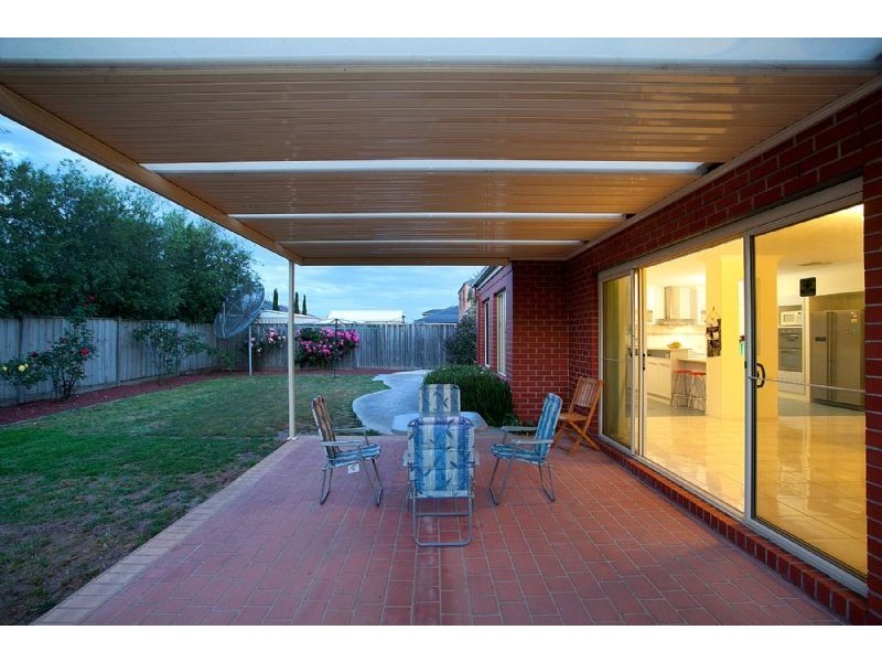 10 Como Avenue, Burnside Heights VIC 3023