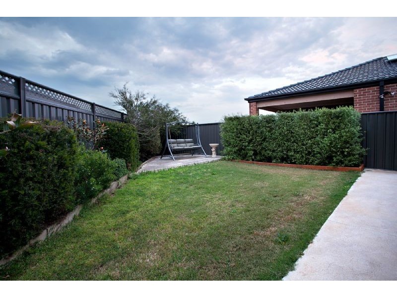 43 Duncombe Parkway, Deer Park VIC 3023