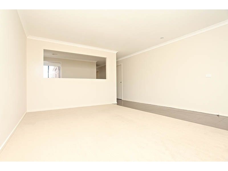 10 Parkfield Court., Deer Park VIC 3023