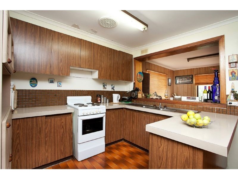 2 Telford Close., Deer Park VIC 3023
