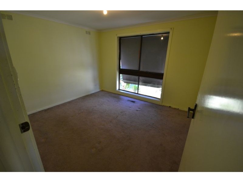 54 Chester Crescent, Deer Park VIC 3023