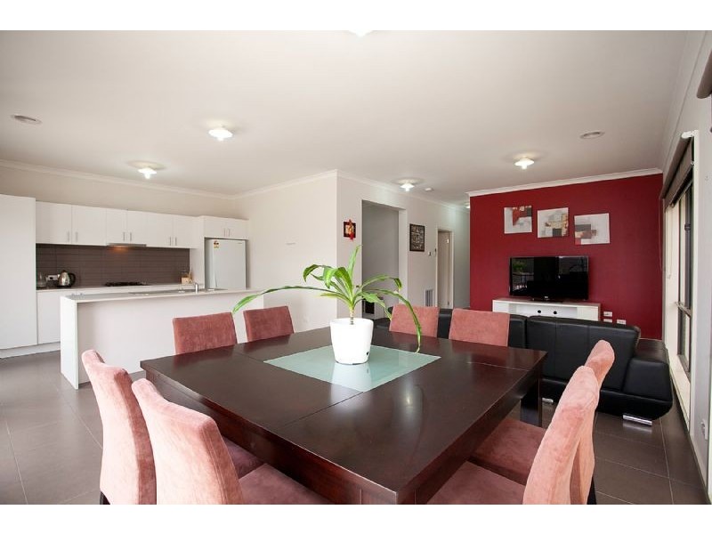 6 Jonah Parade, Deer Park VIC 3023