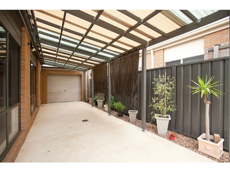 6 Jonah Parade, Deer Park VIC 3023