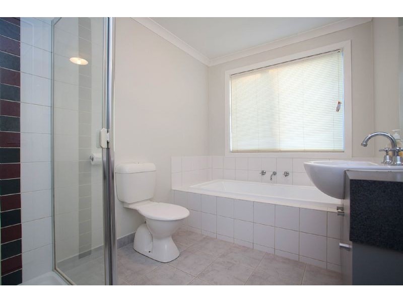 6 Pioneer Drive, Deer Park VIC 3023