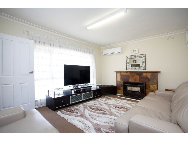 1/1 Laming Road, Deer Park VIC 3023