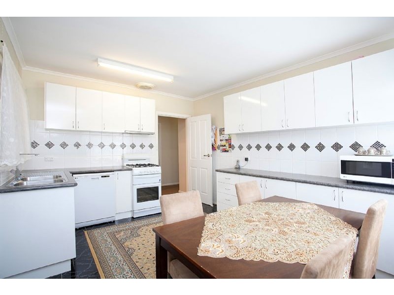 1/1 Laming Road, Deer Park VIC 3023