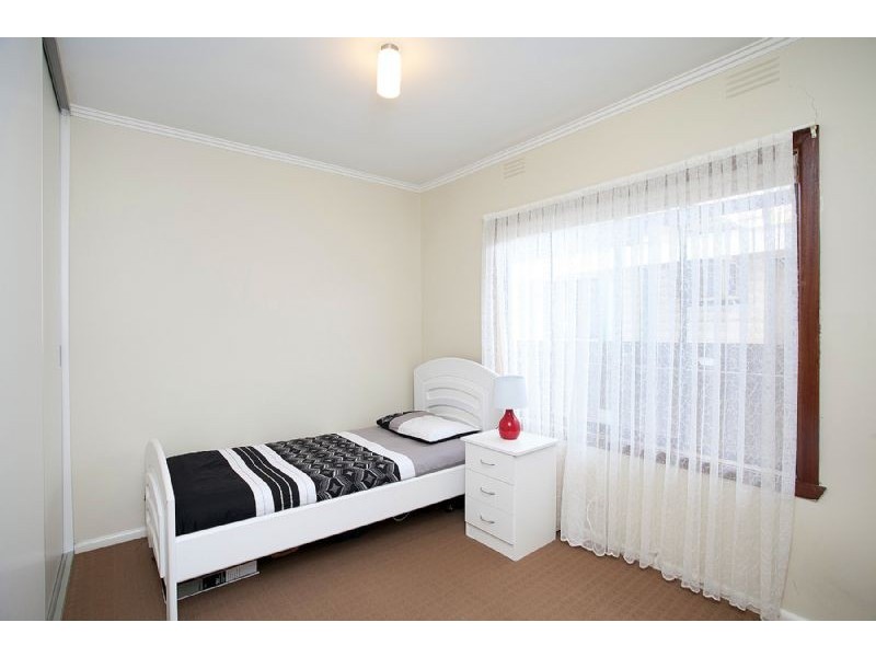 1/1 Laming Road, Deer Park VIC 3023