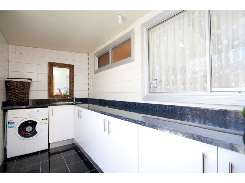 1/1 Laming Road, Deer Park VIC 3023