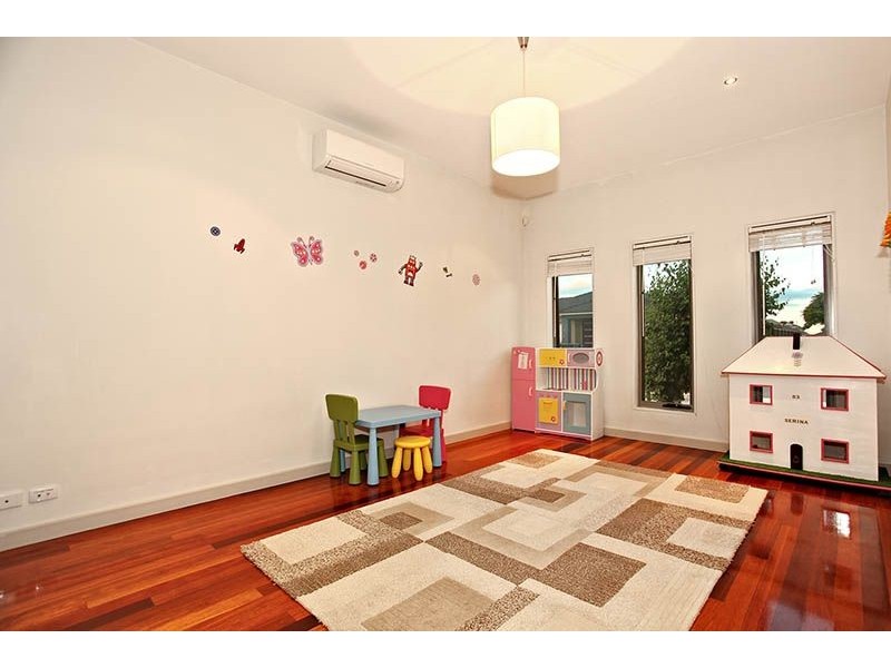 9 Scotney Crescent, Derrimut VIC 3030