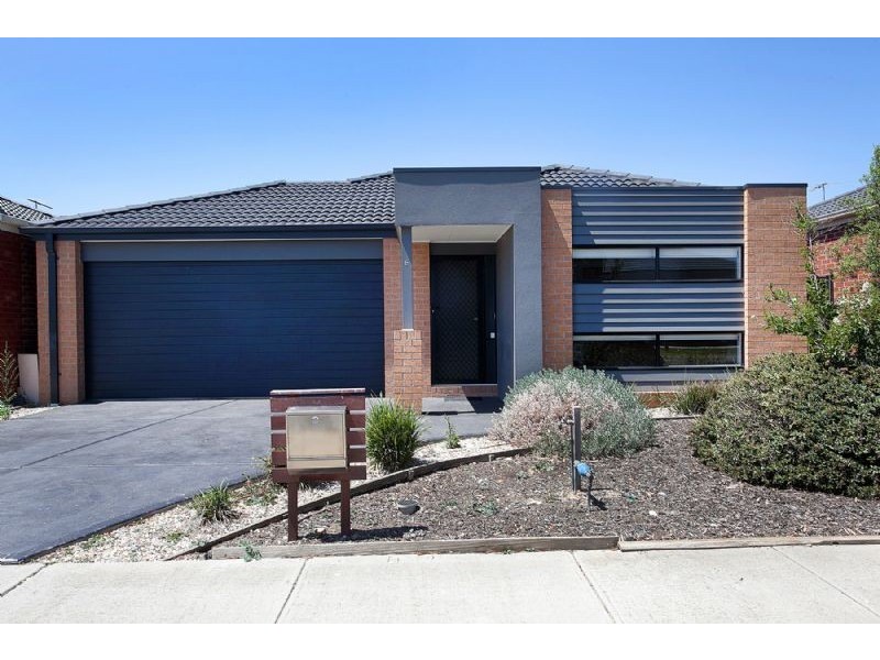 6 Meakin Way, Deer Park VIC 3023