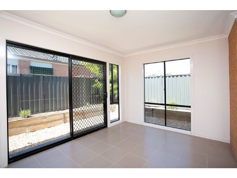 6 Meakin Way, Deer Park VIC 3023