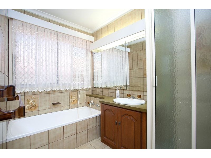 59 Tarlee Drive, Albanvale VIC 3021