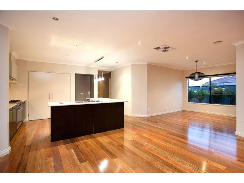 14 Scotney Crescent, Derrimut VIC 3030