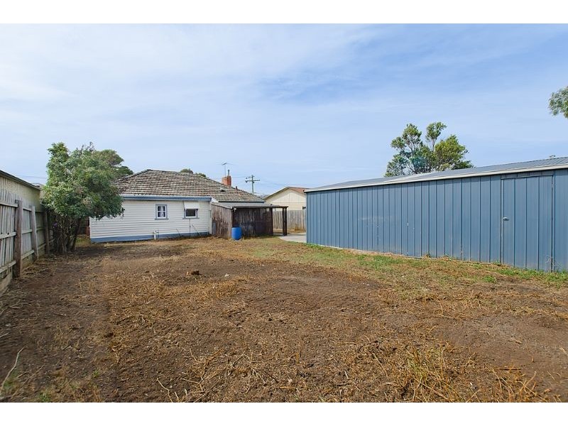 15 Kynoch Street, Deer Park VIC 3023