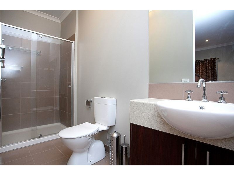 17 Bunker Circuit, Deer Park VIC 3023