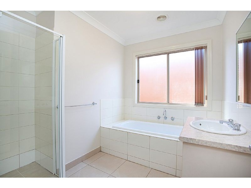 11 Fernhurst Avenue, Derrimut VIC 3030