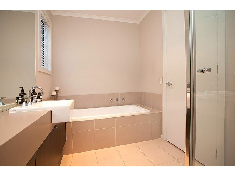 4 Inverness Avenue, Derrimut VIC 3030