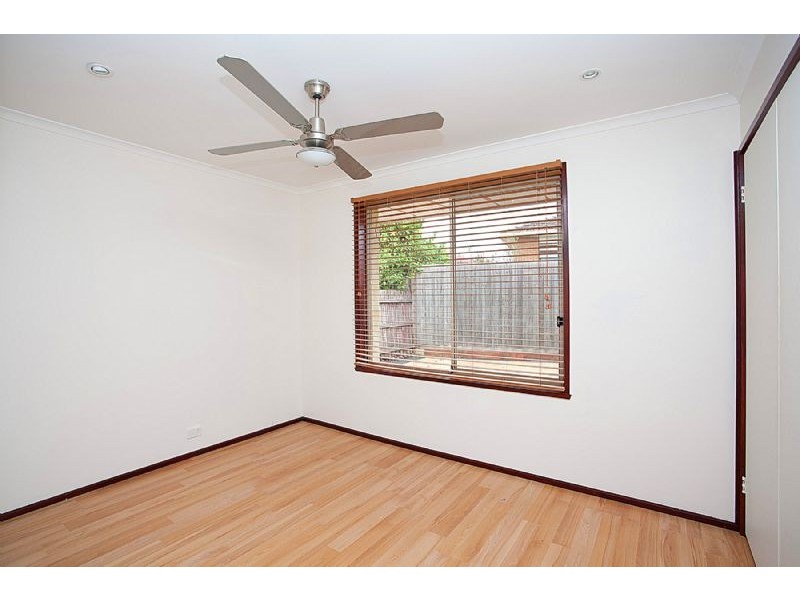 11 Mica Court, Kings Park VIC 3021