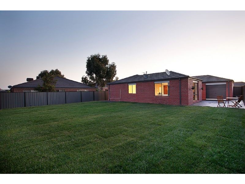 18 Scotney Crescent, Derrimut VIC 3030