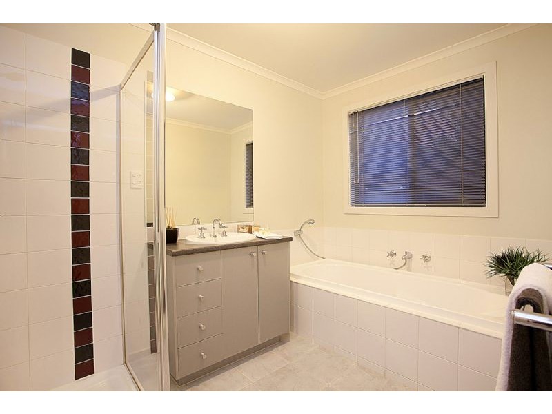 18 Scotney Crescent, Derrimut VIC 3030