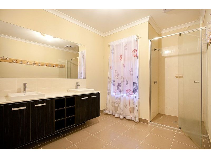 31 Bunker Circuit, Deer Park VIC 3023