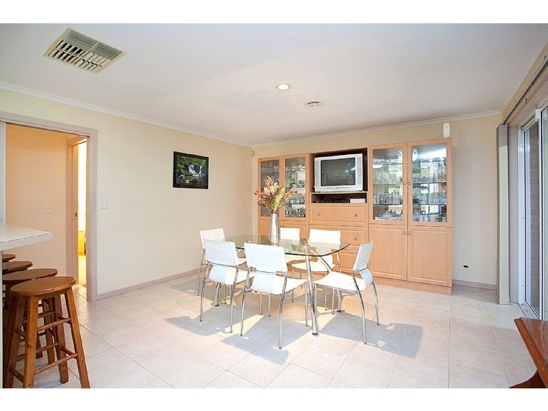 1 Lake Boga Avenue., Deer Park VIC 3023