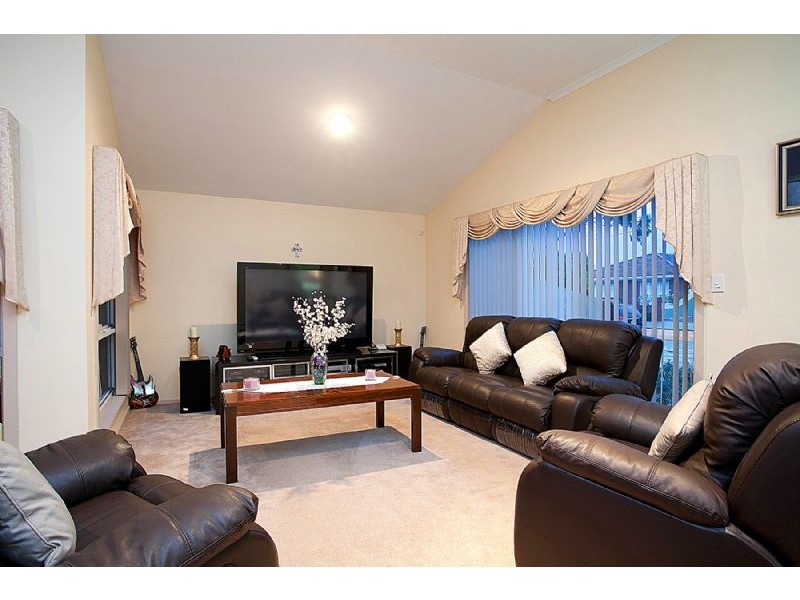 1 Lake Boga Avenue., Deer Park VIC 3023