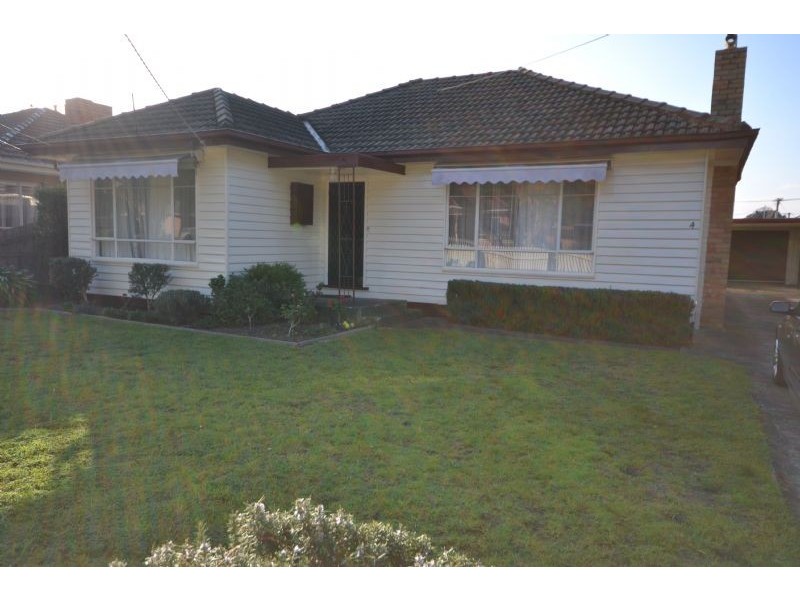 4 Mills Street, Sunshine North VIC 3020