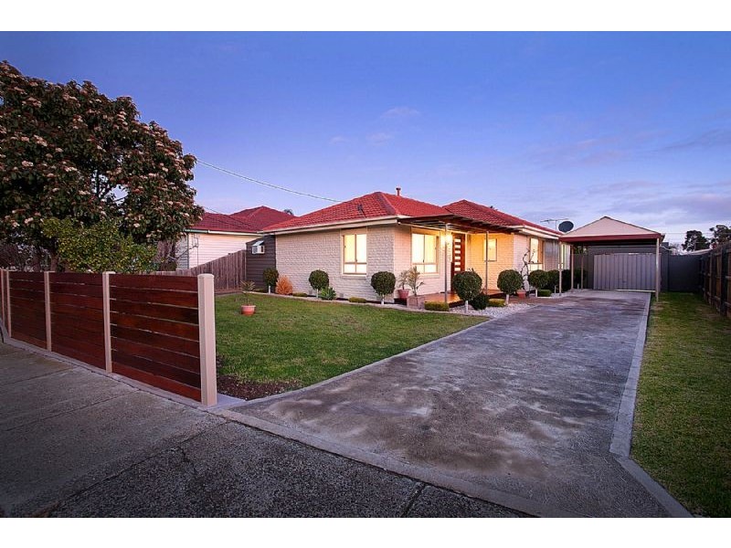 19 Tasman Avenue, Deer Park VIC 3023