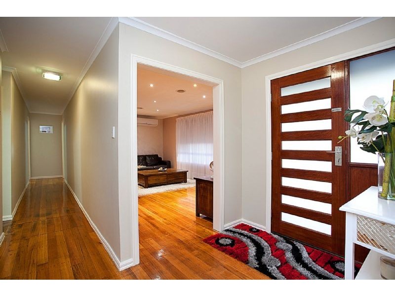 19 Tasman Avenue, Deer Park VIC 3023