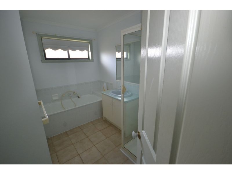 49 Lake Boga Ave, Deer Park VIC 3023