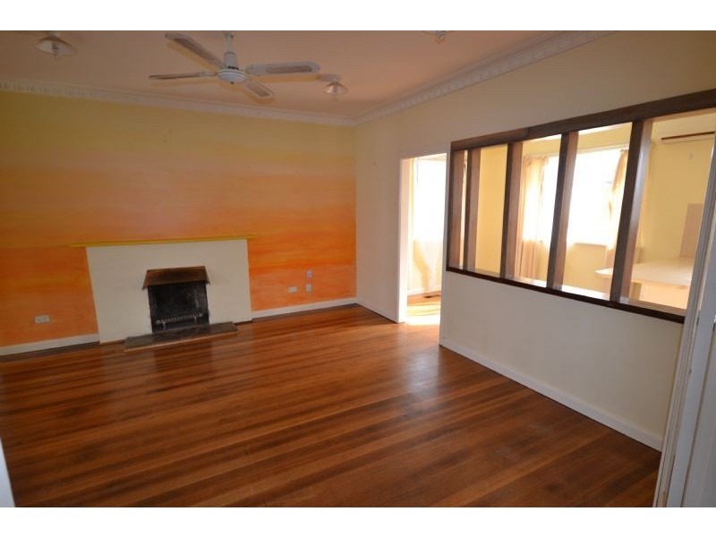 6 Monatsell Ave, Deer Park VIC 3023